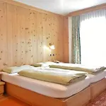 Garni Al Plan Hotell